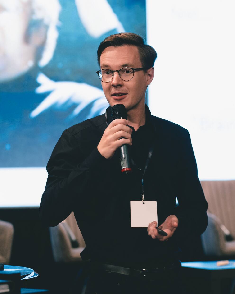 Martin Kaptein lecturing.